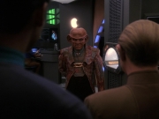 extant_StarTrek_DS9_5x12-TheBegotten_00106.jpg