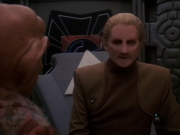extant_StarTrek_DS9_5x12-TheBegotten_00146.jpg