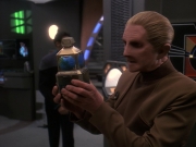 Filename=extant_StarTrek_DS9_5x12-TheBegotten_00213.jpg
Filesize=164KiB
Dimensions=1200x900
Date added=Dec 14, 2019 extant_StarTrek_DS9_5x12-TheBegotten_00213.jpg
