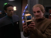 Filename=extant_StarTrek_DS9_5x12-TheBegotten_00218.jpg
Filesize=160KiB
Dimensions=1200x900
Date added=Dec 14, 2019 extant_StarTrek_DS9_5x12-TheBegotten_00218.jpg