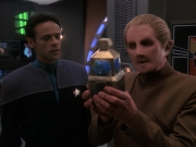 Filename=extant_StarTrek_DS9_5x12-TheBegotten_00223.jpg
Filesize=163KiB
Dimensions=1200x900
Date added=Dec 14, 2019 extant_StarTrek_DS9_5x12-TheBegotten_00223.jpg