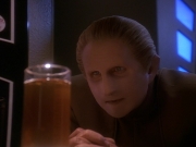 Filename=extant_StarTrek_DS9_5x12-TheBegotten_00736.jpg
Filesize=138KiB
Dimensions=1200x900
Date added=Dec 14, 2019 extant_StarTrek_DS9_5x12-TheBegotten_00736.jpg