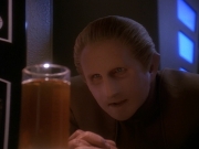 Filename=extant_StarTrek_DS9_5x12-TheBegotten_00740.jpg
Filesize=142KiB
Dimensions=1200x900
Date added=Dec 14, 2019 extant_StarTrek_DS9_5x12-TheBegotten_00740.jpg