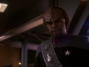 extant_StarTrek_DS9_5x12-TheBegotten_00980.jpg