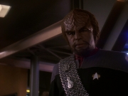 extant_StarTrek_DS9_5x12-TheBegotten_00981.jpg