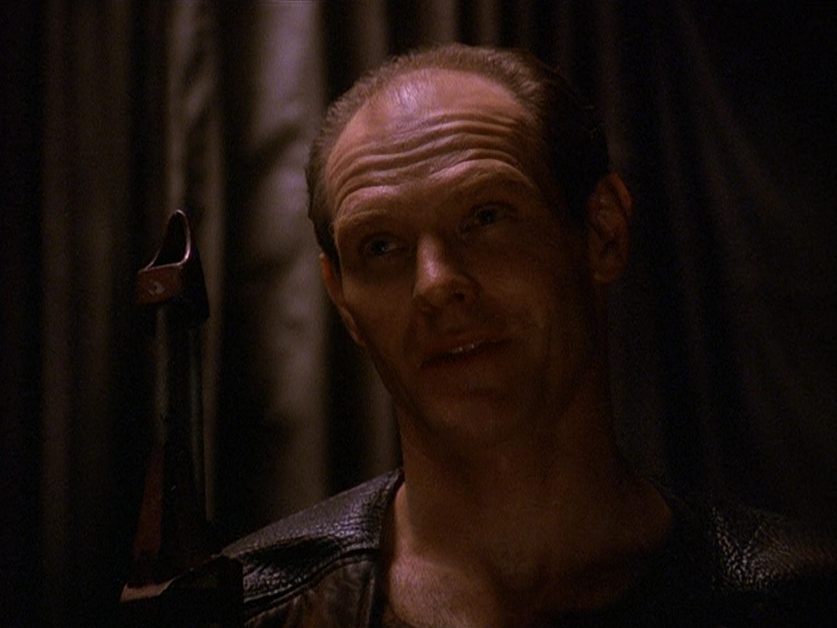 extant_StarTrek_DS9_5x13-ForTheUniform_00173.jpg