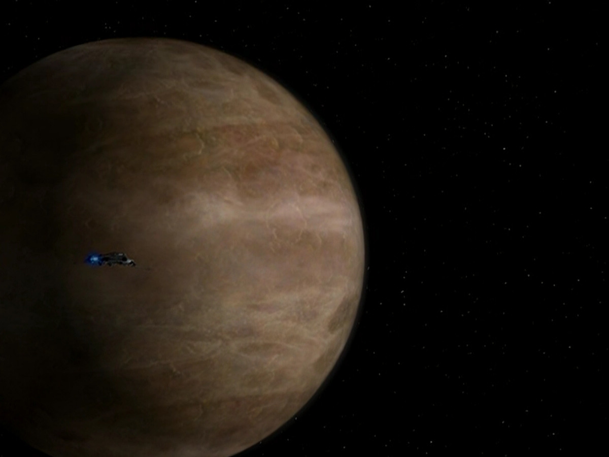 extant_StarTrek_DS9_5x13-ForTheUniform_00452.jpg