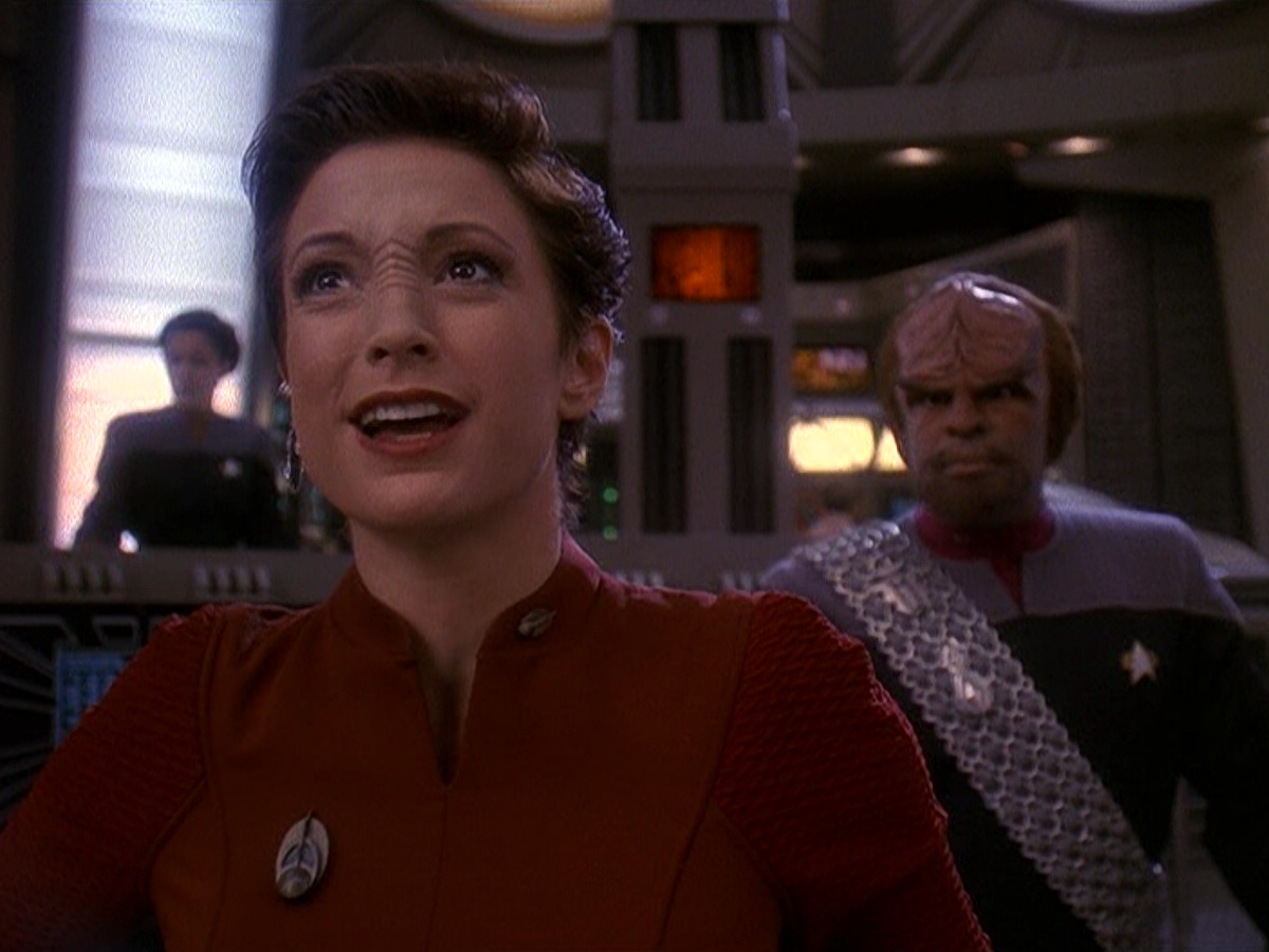 extant_StarTrek_DS9_5x13-ForTheUniform_01483.jpg