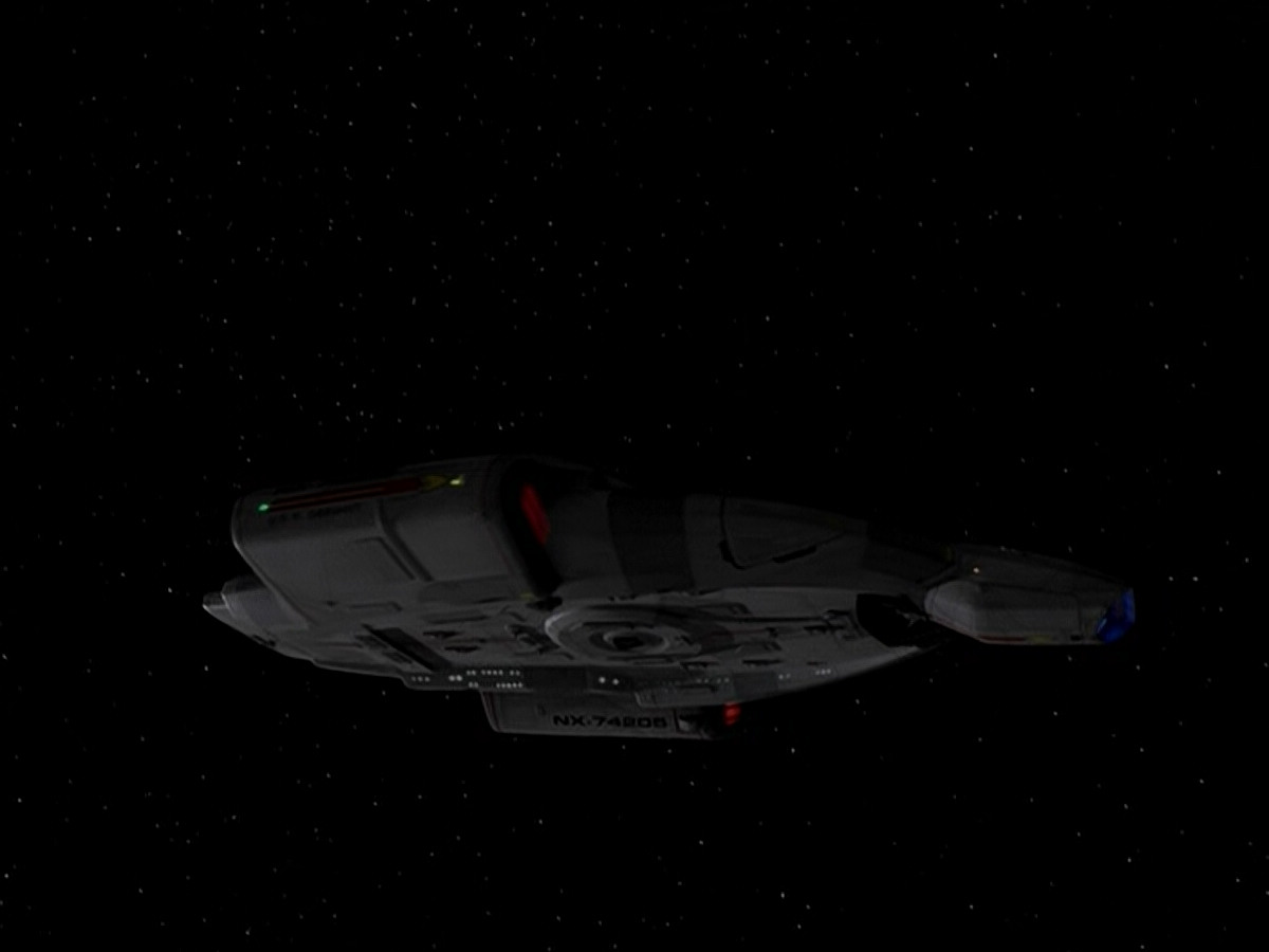 extant_StarTrek_DS9_5x13-ForTheUniform_01921.jpg