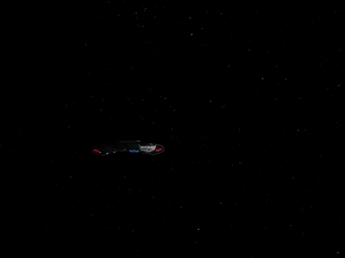 extant_StarTrek_DS9_5x13-ForTheUniform_02470.jpg