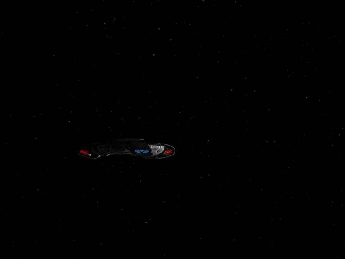 extant_StarTrek_DS9_5x13-ForTheUniform_02471.jpg