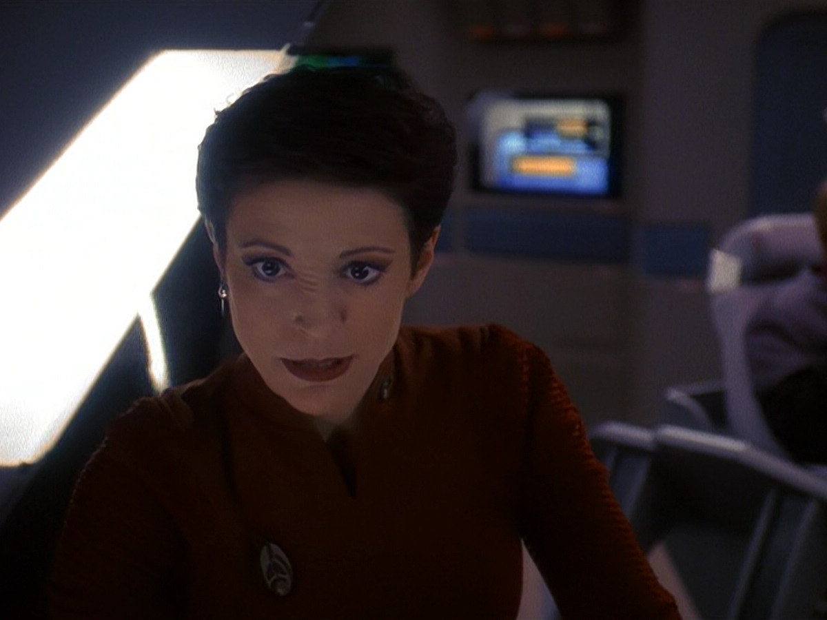 extant_StarTrek_DS9_5x13-ForTheUniform_02498.jpg