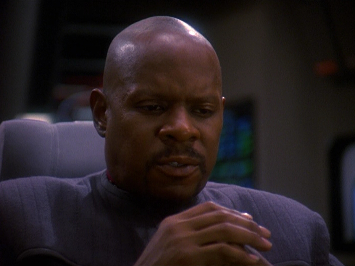 extant_StarTrek_DS9_5x13-ForTheUniform_02647.jpg