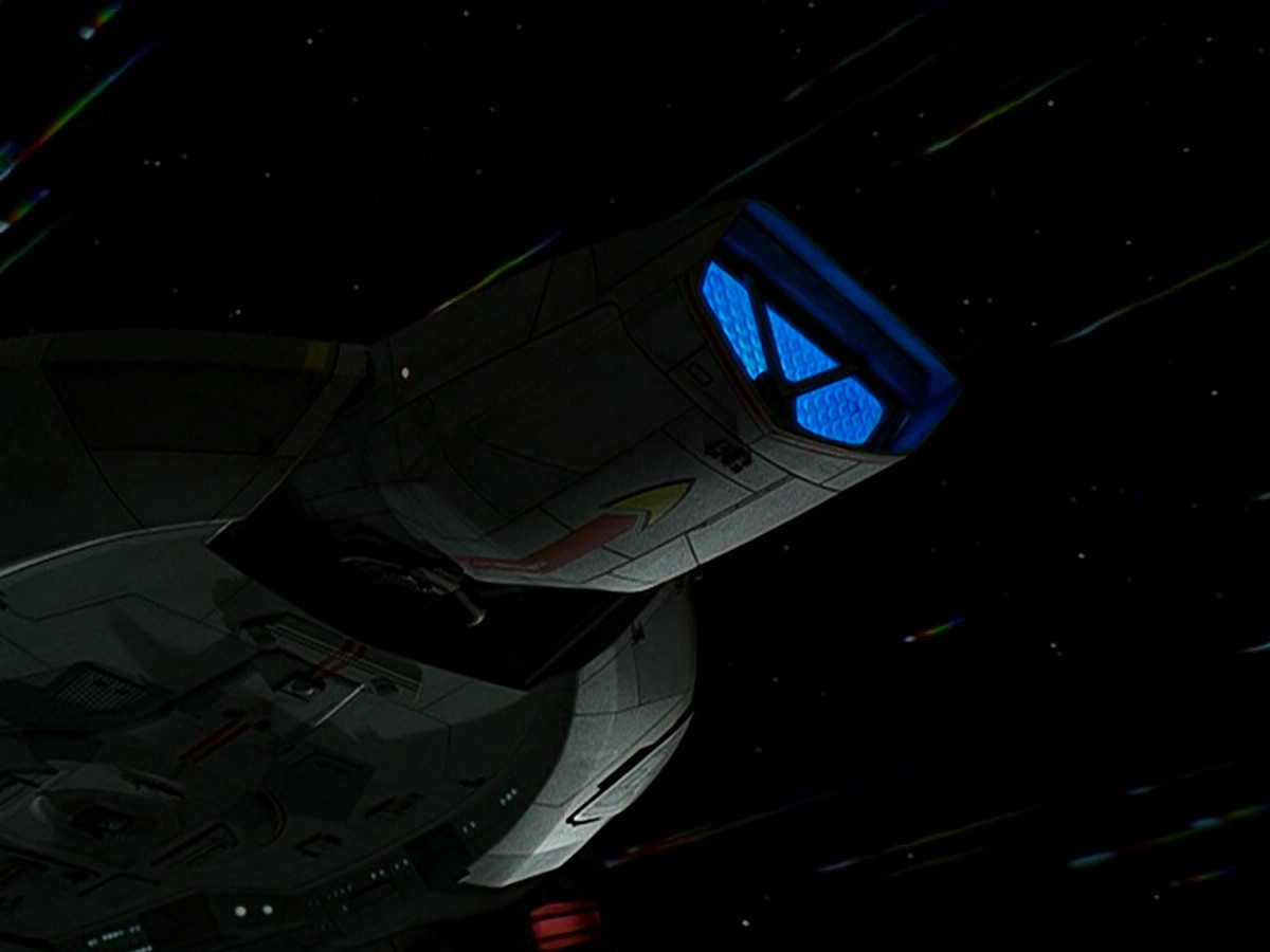 extant_StarTrek_DS9_5x13-ForTheUniform_02662.jpg