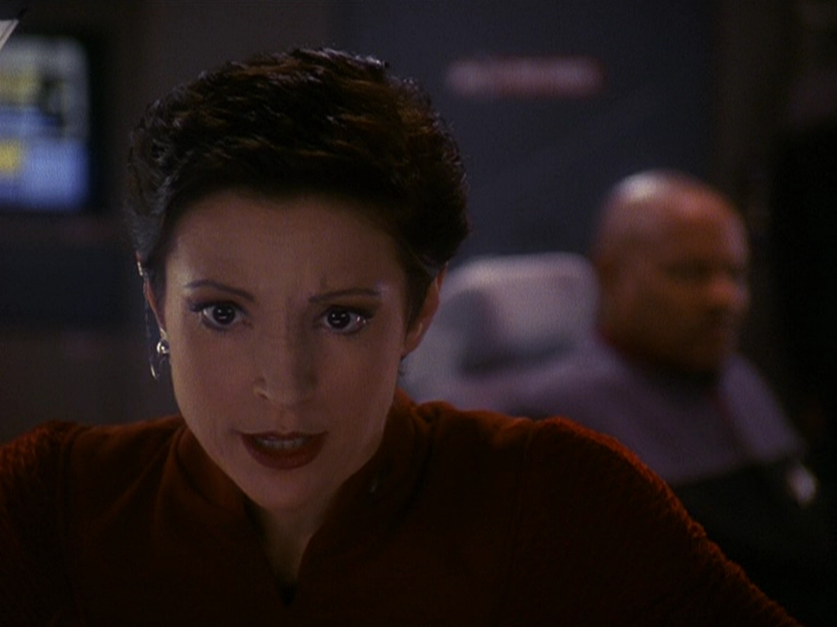 extant_StarTrek_DS9_5x13-ForTheUniform_02798.jpg