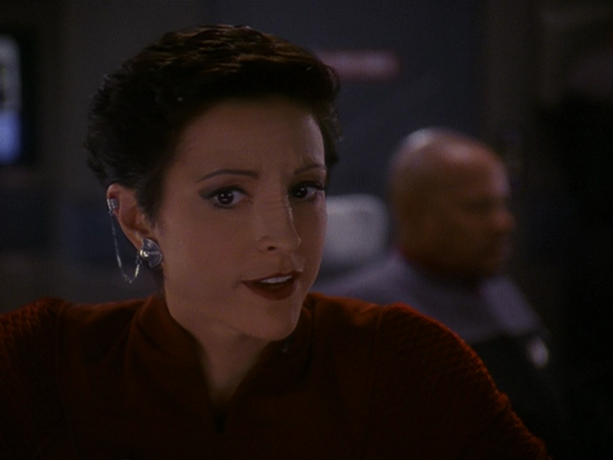 extant_StarTrek_DS9_5x13-ForTheUniform_02822.jpg