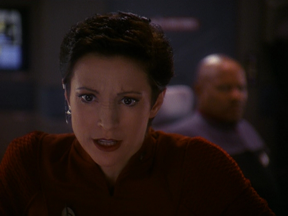 extant_StarTrek_DS9_5x13-ForTheUniform_02853.jpg