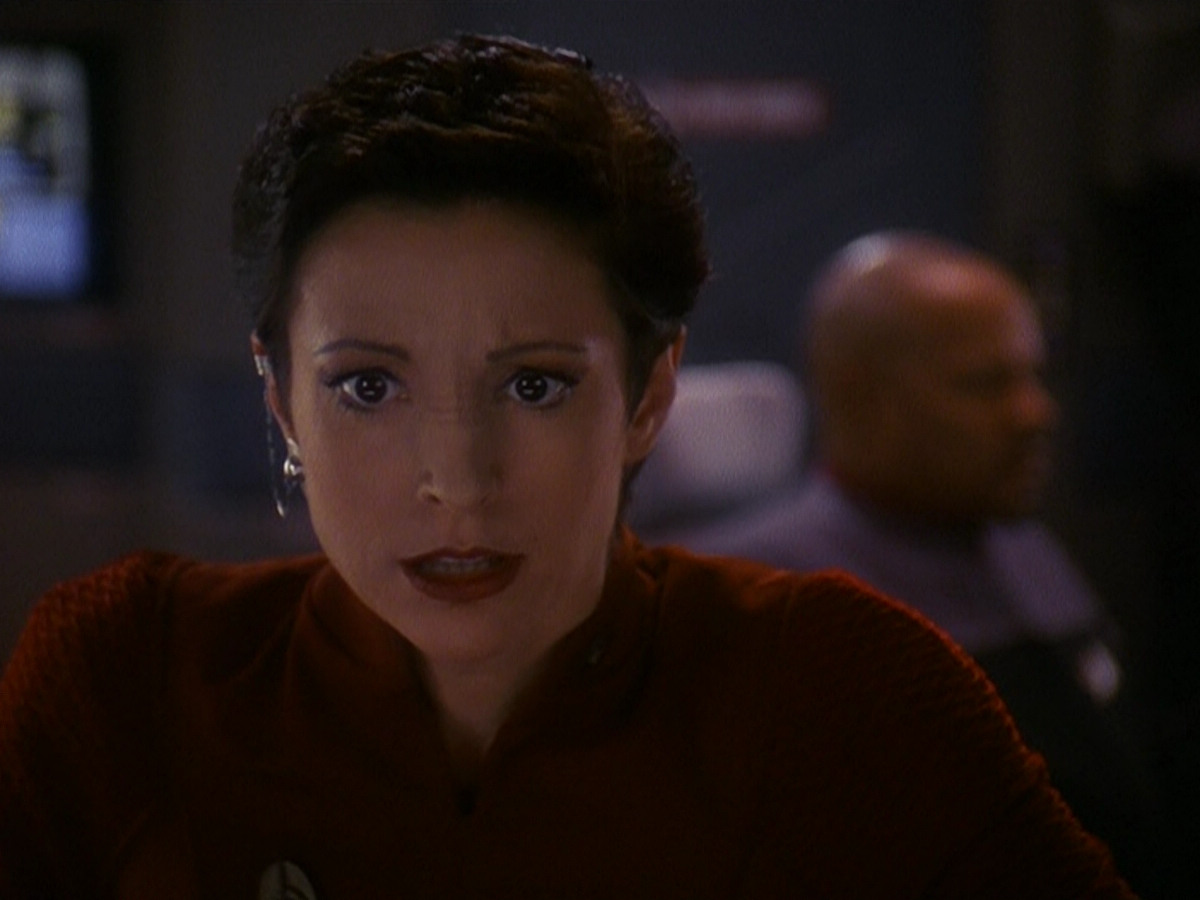 extant_StarTrek_DS9_5x13-ForTheUniform_02863.jpg