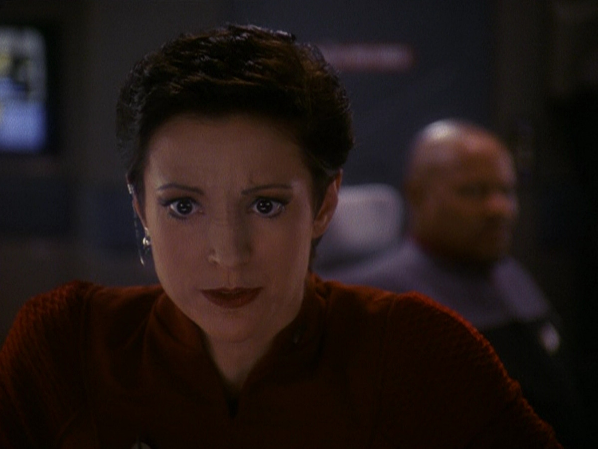 extant_StarTrek_DS9_5x13-ForTheUniform_02866.jpg