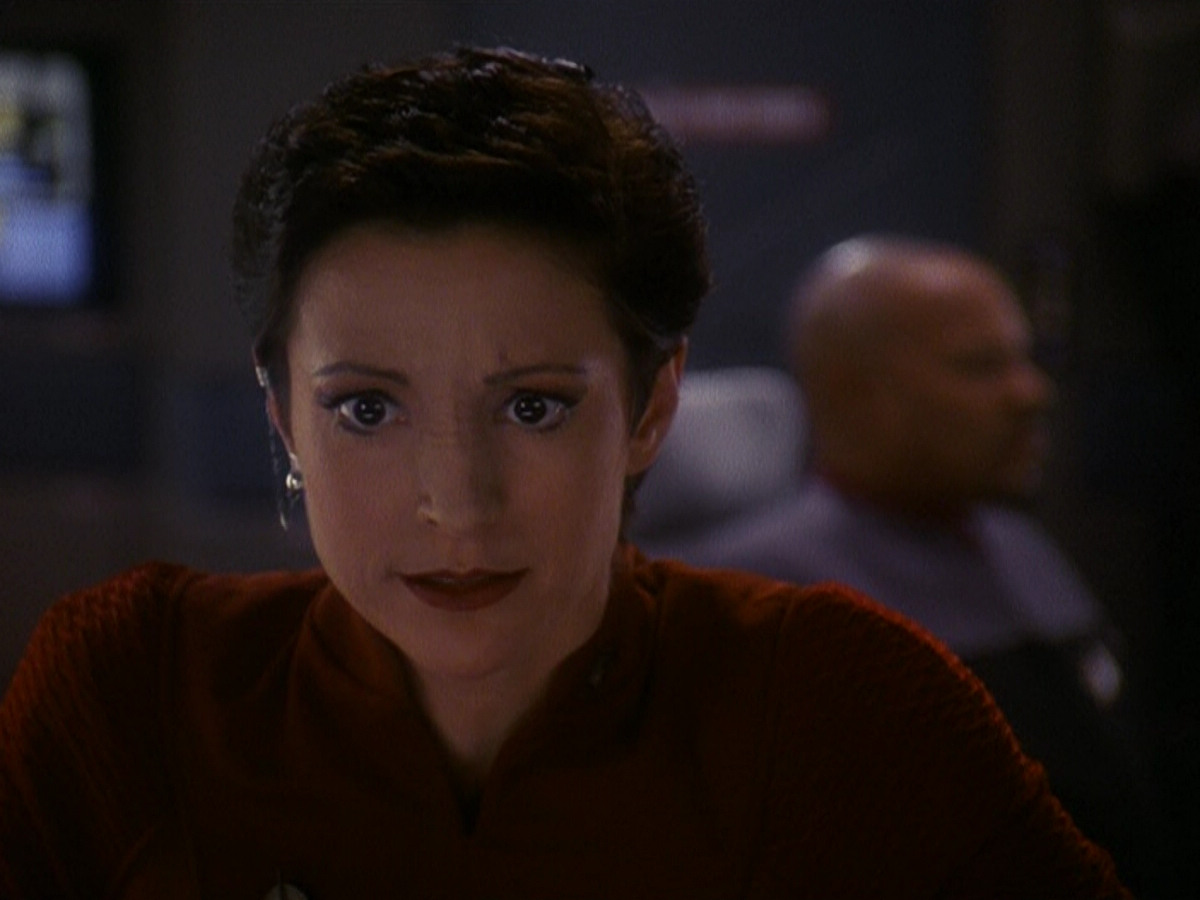 extant_StarTrek_DS9_5x13-ForTheUniform_02868.jpg