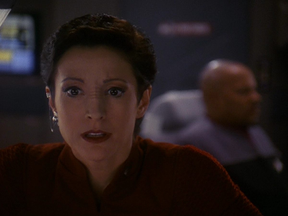 extant_StarTrek_DS9_5x13-ForTheUniform_02879.jpg
