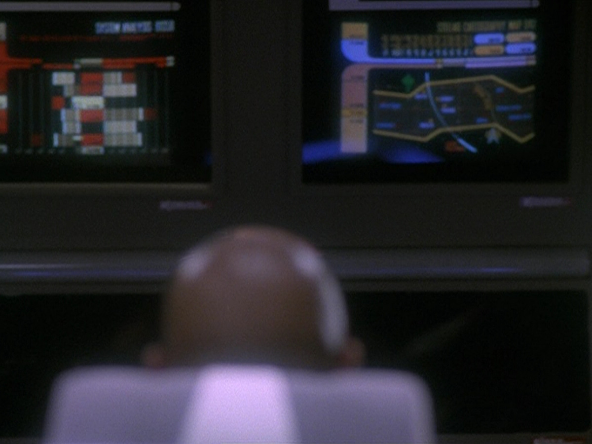extant_StarTrek_DS9_5x13-ForTheUniform_02961.jpg