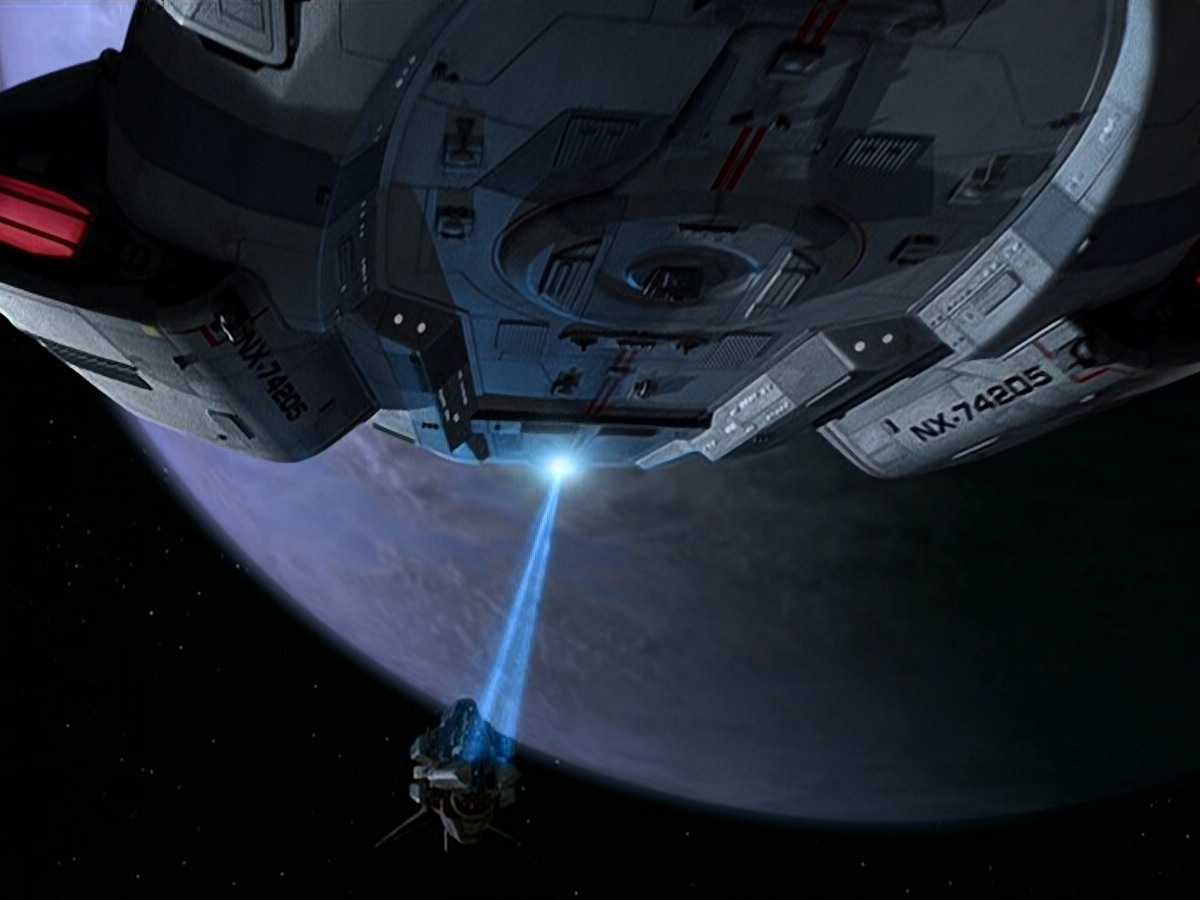 extant_StarTrek_DS9_5x13-ForTheUniform_02988.jpg
