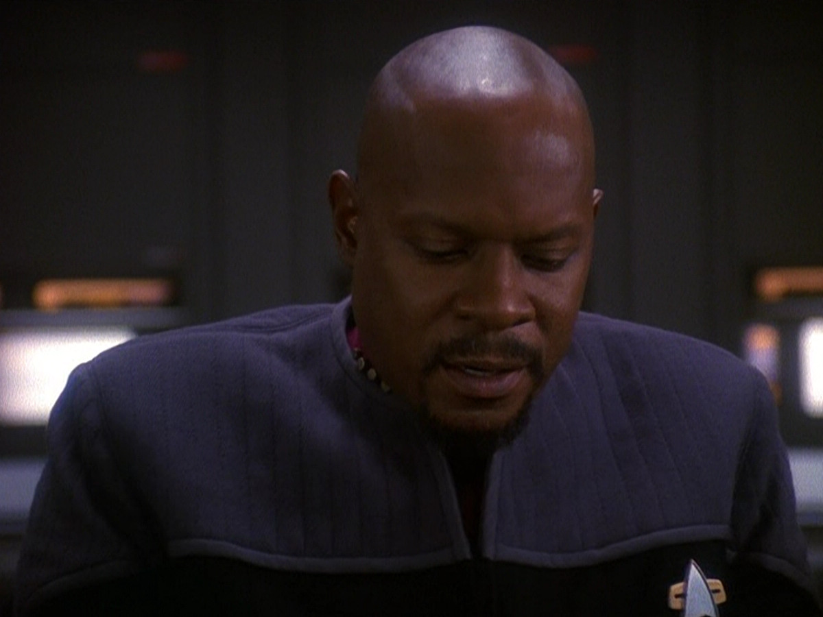 extant_StarTrek_DS9_5x13-ForTheUniform_03136.jpg