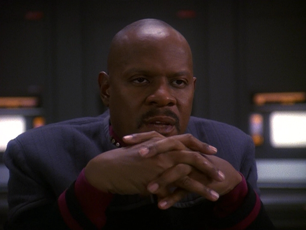 extant_StarTrek_DS9_5x13-ForTheUniform_03146.jpg