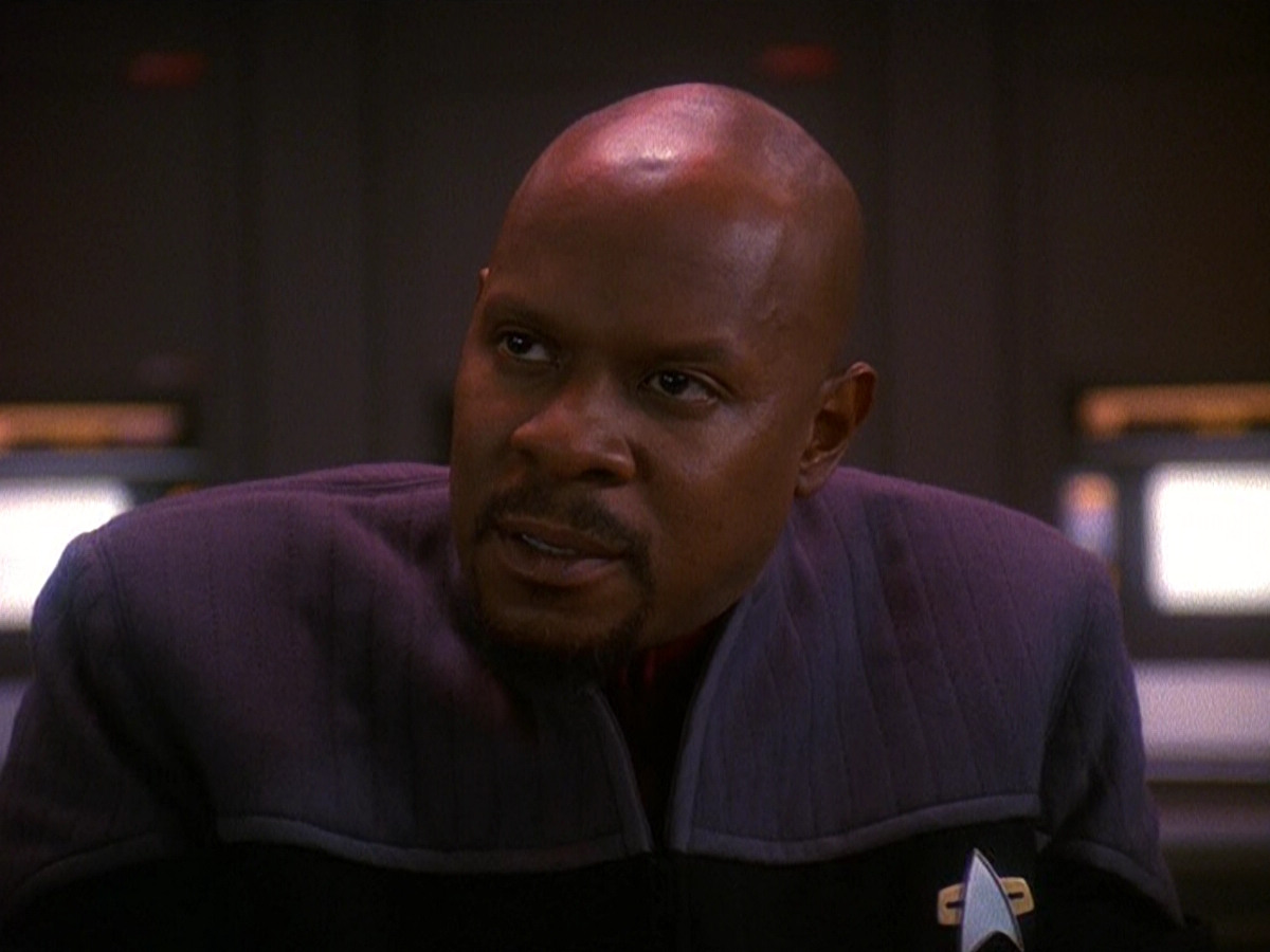 extant_StarTrek_DS9_5x13-ForTheUniform_03158.jpg