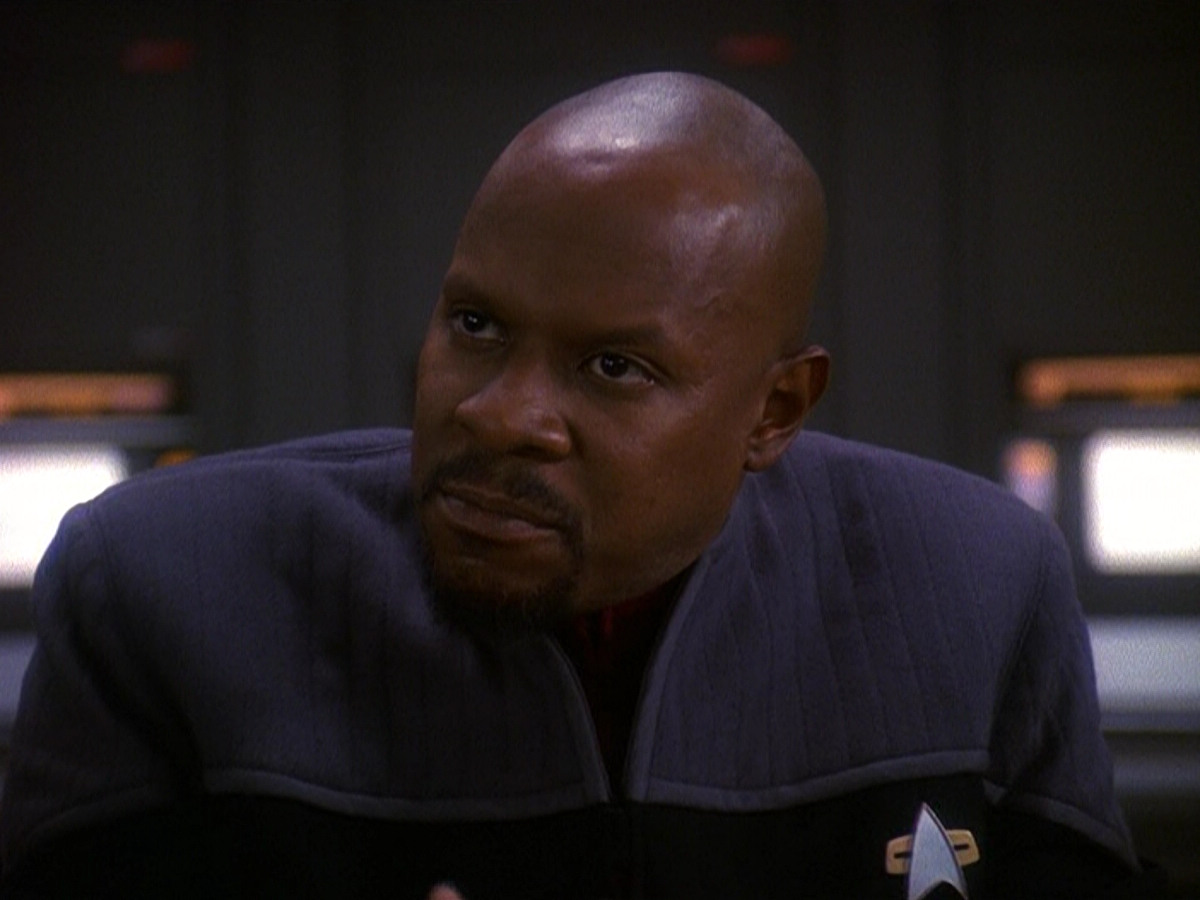 extant_StarTrek_DS9_5x13-ForTheUniform_03163.jpg