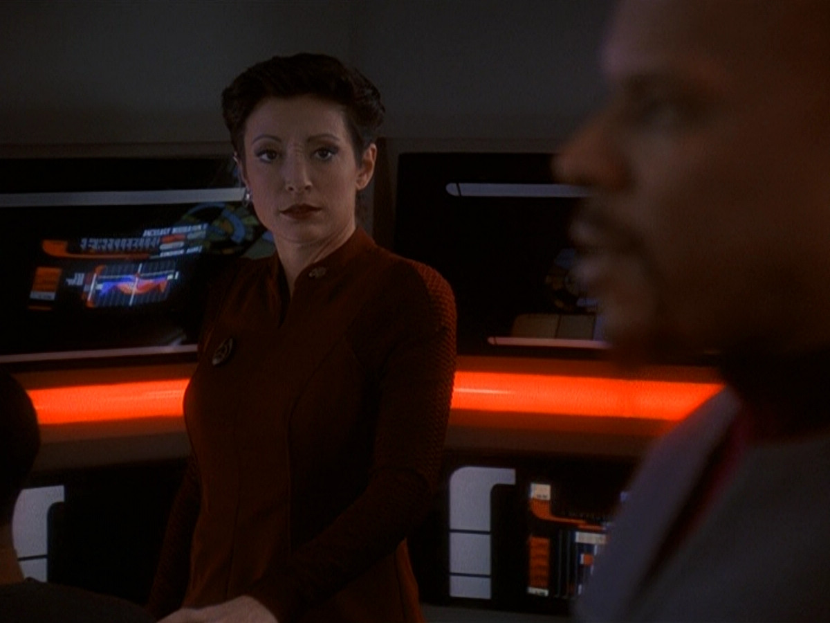 extant_StarTrek_DS9_5x13-ForTheUniform_03338.jpg