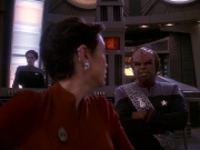 extant_StarTrek_DS9_5x13-ForTheUniform_01545.jpg