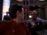 extant_StarTrek_DS9_5x13-ForTheUniform_01546.jpg
