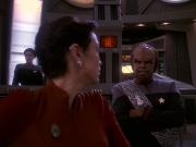 extant_StarTrek_DS9_5x13-ForTheUniform_01547.jpg