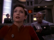 extant_StarTrek_DS9_5x13-ForTheUniform_01552.jpg