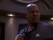 extant_StarTrek_DS9_5x13-ForTheUniform_01562.jpg