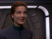 extant_StarTrek_DS9_5x13-ForTheUniform_01784.jpg