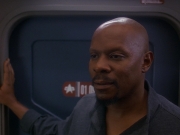 extant_StarTrek_DS9_5x13-ForTheUniform_01798.jpg