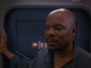 extant_StarTrek_DS9_5x13-ForTheUniform_01799.jpg