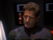 extant_StarTrek_DS9_5x13-ForTheUniform_02429.jpg