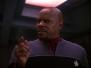 extant_StarTrek_DS9_5x13-ForTheUniform_03235.jpg