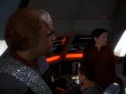 extant_StarTrek_DS9_5x13-ForTheUniform_03386.jpg