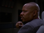 extant_StarTrek_DS9_5x13-ForTheUniform_03483.jpg