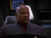 extant_StarTrek_DS9_5x13-ForTheUniform_03507.jpg