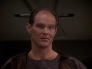 extant_StarTrek_DS9_5x13-ForTheUniform_03729.jpg