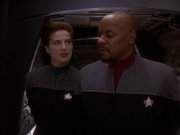 extant_StarTrek_DS9_5x13-ForTheUniform_03749.jpg
