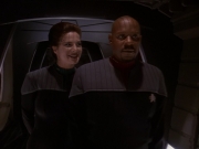 extant_StarTrek_DS9_5x13-ForTheUniform_03766.jpg