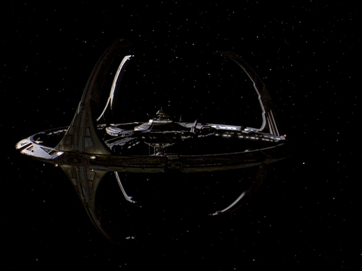 extant_StarTrek_DS9_5x14-InPurgatorysShadow_00014.jpg