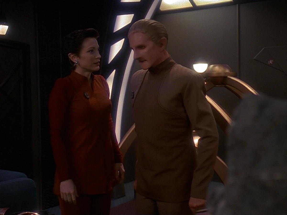 extant_StarTrek_DS9_5x14-InPurgatorysShadow_00046.jpg
